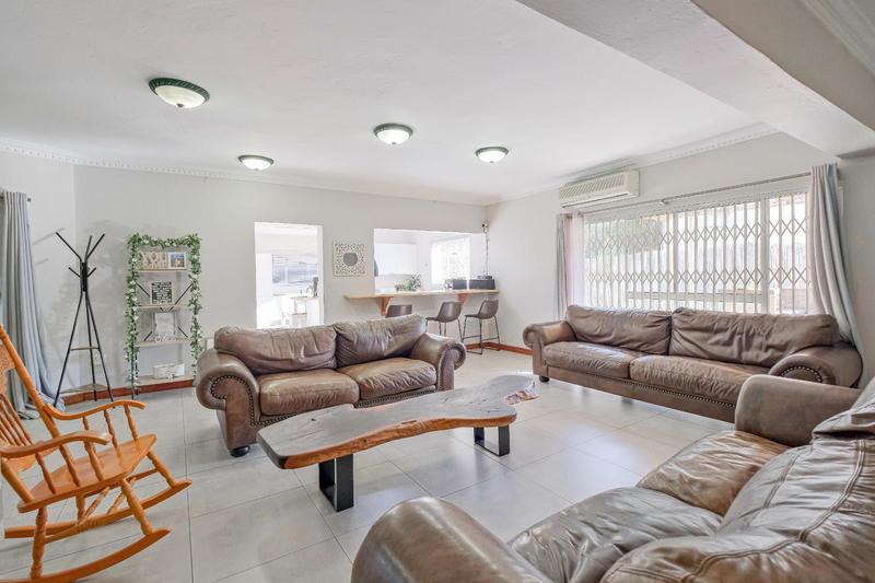 7 Bedroom Property for Sale in Eldoraigne Gauteng