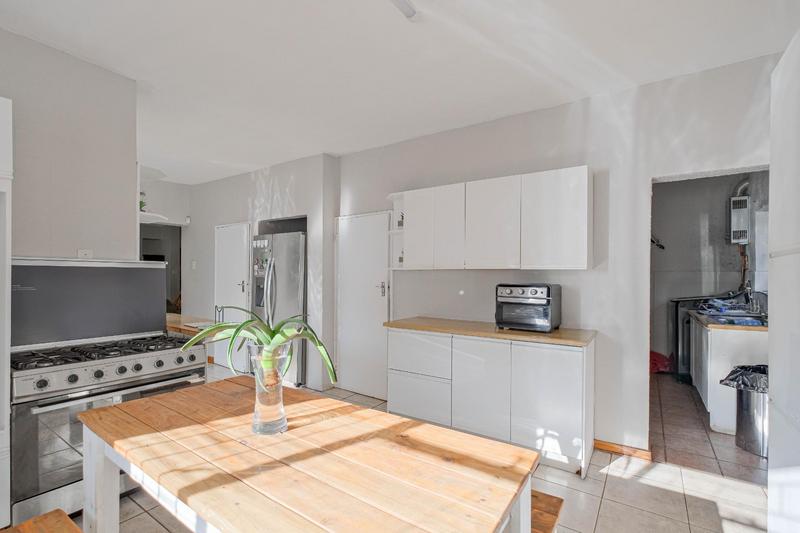 7 Bedroom Property for Sale in Eldoraigne Gauteng
