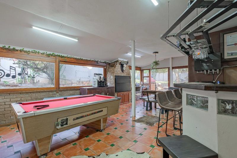 7 Bedroom Property for Sale in Eldoraigne Gauteng