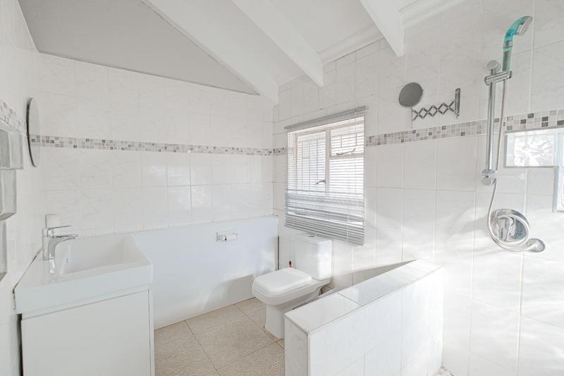 7 Bedroom Property for Sale in Eldoraigne Gauteng