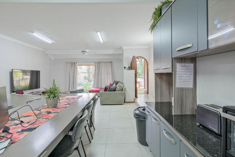 7 Bedroom Property for Sale in Eldoraigne Gauteng