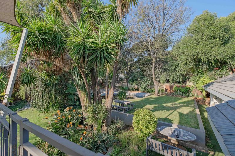 7 Bedroom Property for Sale in Eldoraigne Gauteng