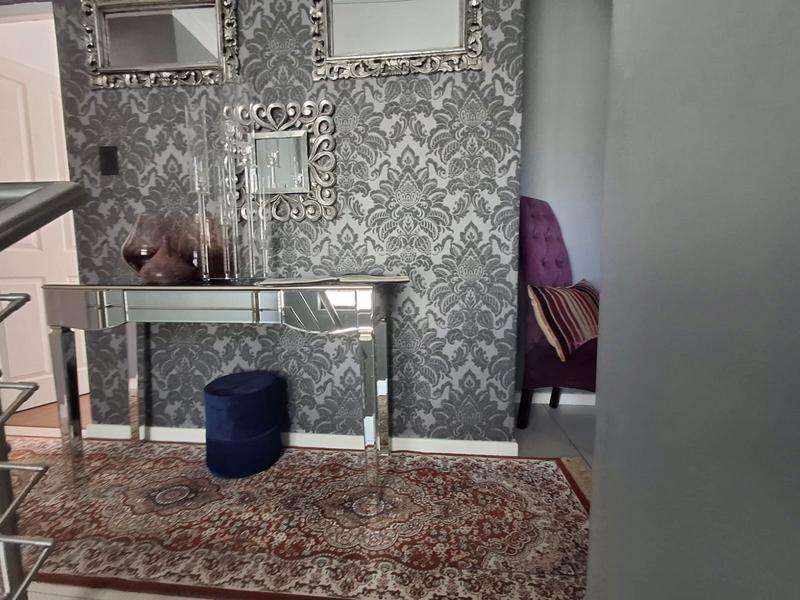 To Let 4 Bedroom Property for Rent in Blue Hills Gauteng