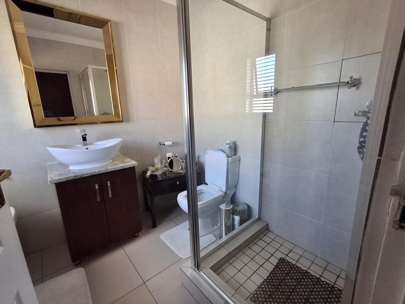 To Let 4 Bedroom Property for Rent in Blue Hills Gauteng