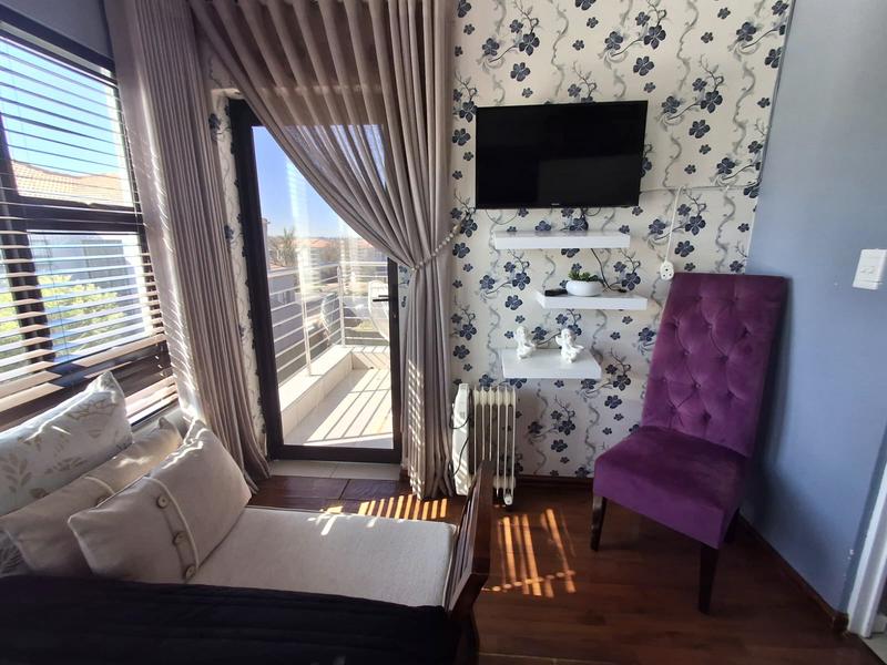 To Let 4 Bedroom Property for Rent in Blue Hills Gauteng