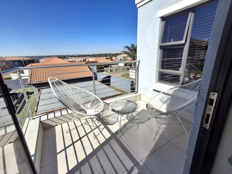 To Let 4 Bedroom Property for Rent in Blue Hills Gauteng