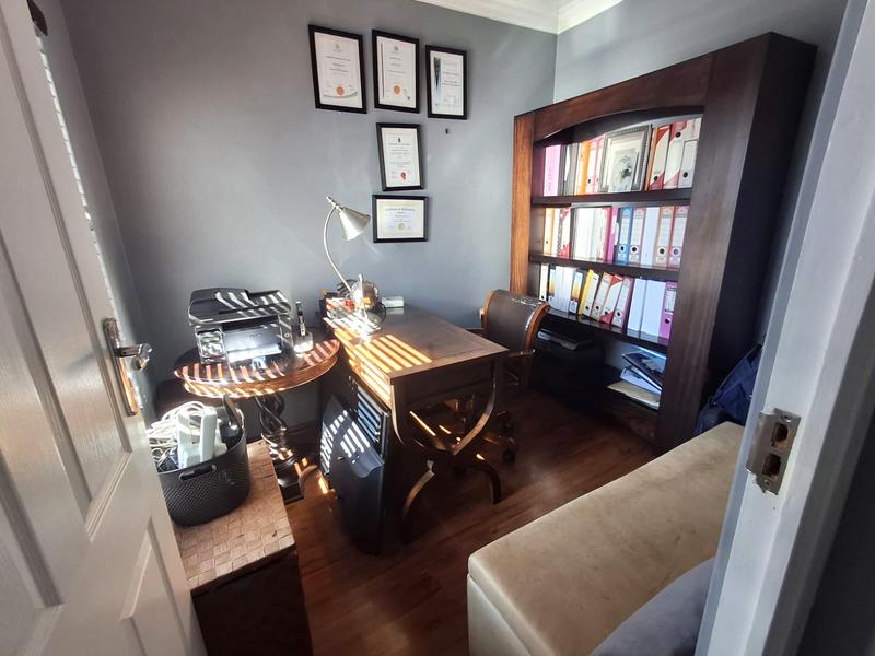 To Let 4 Bedroom Property for Rent in Blue Hills Gauteng
