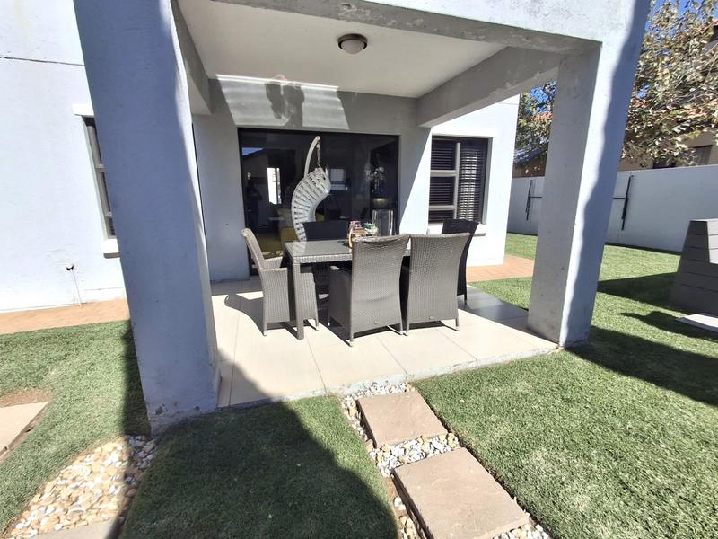 To Let 4 Bedroom Property for Rent in Blue Hills Gauteng