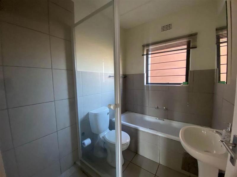 To Let 2 Bedroom Property for Rent in Ravenswood Gauteng