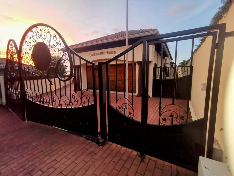 7 Bedroom Property for Sale in Honeydew Gauteng