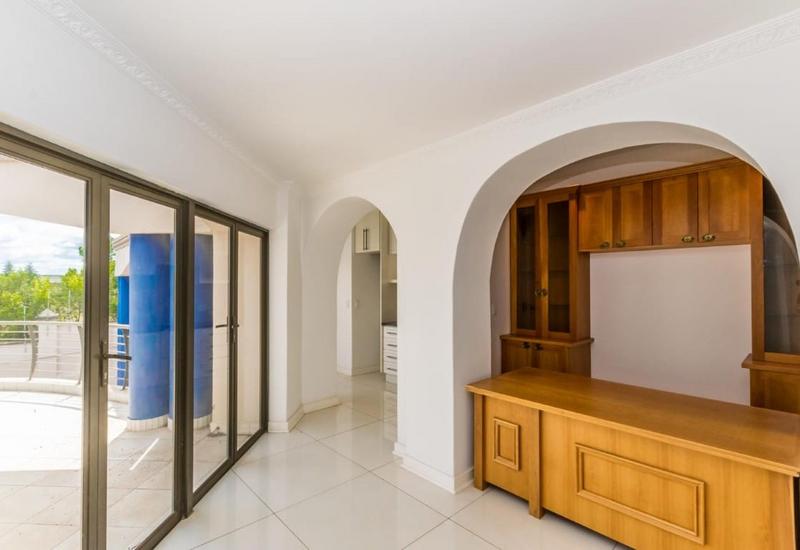 7 Bedroom Property for Sale in Honeydew Gauteng