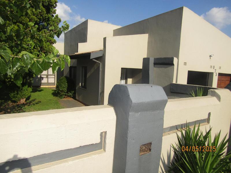 5 Bedroom Property for Sale in Spruit View Gauteng