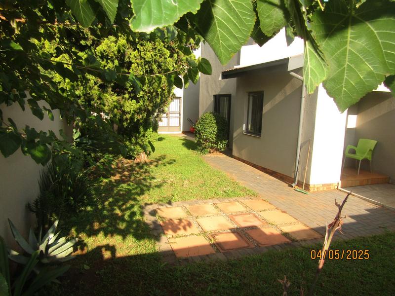 5 Bedroom Property for Sale in Spruit View Gauteng