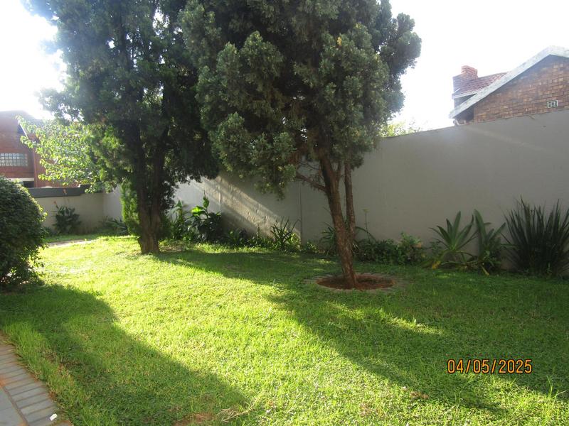 5 Bedroom Property for Sale in Spruit View Gauteng