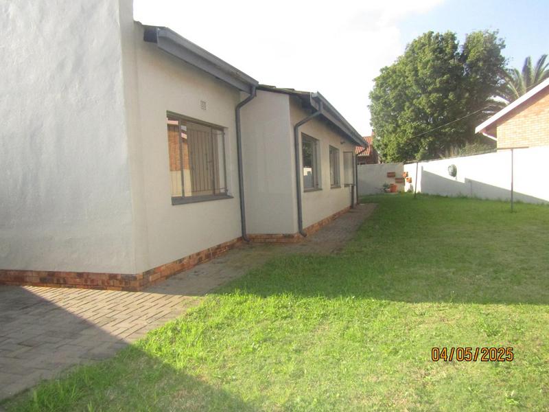 5 Bedroom Property for Sale in Spruit View Gauteng
