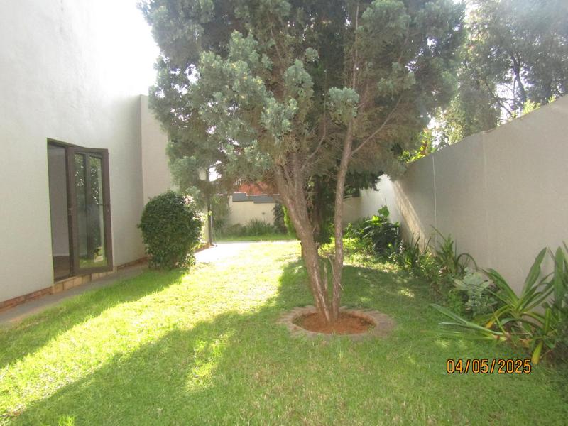 5 Bedroom Property for Sale in Spruit View Gauteng