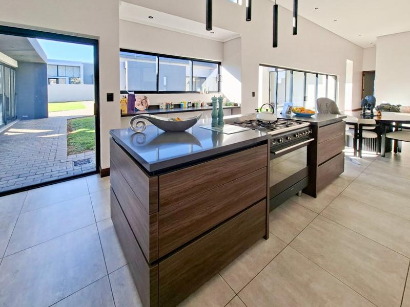 4 Bedroom Property for Sale in Midstream Estate Gauteng