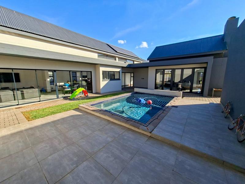 4 Bedroom Property for Sale in Midstream Estate Gauteng