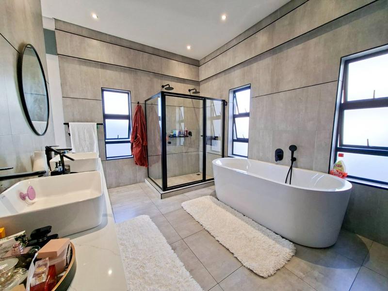 4 Bedroom Property for Sale in Midstream Estate Gauteng