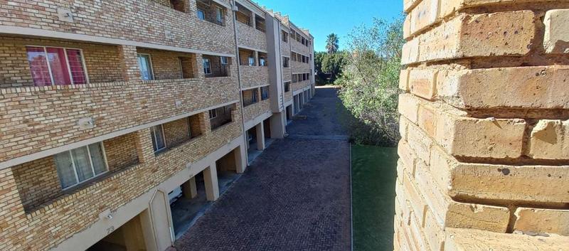 2 Bedroom Property for Sale in Wilro Park Gauteng
