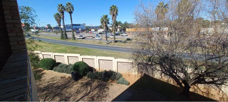 2 Bedroom Property for Sale in Wilro Park Gauteng