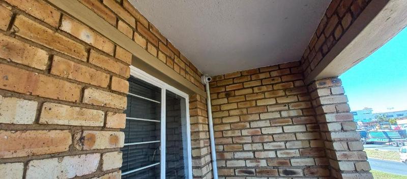 2 Bedroom Property for Sale in Wilro Park Gauteng