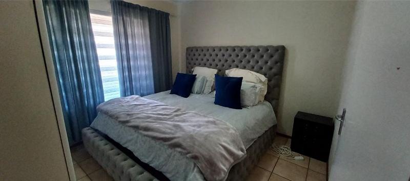 2 Bedroom Property for Sale in Wilro Park Gauteng