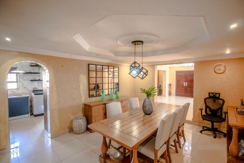 6 Bedroom Property for Sale in Clayville Gauteng