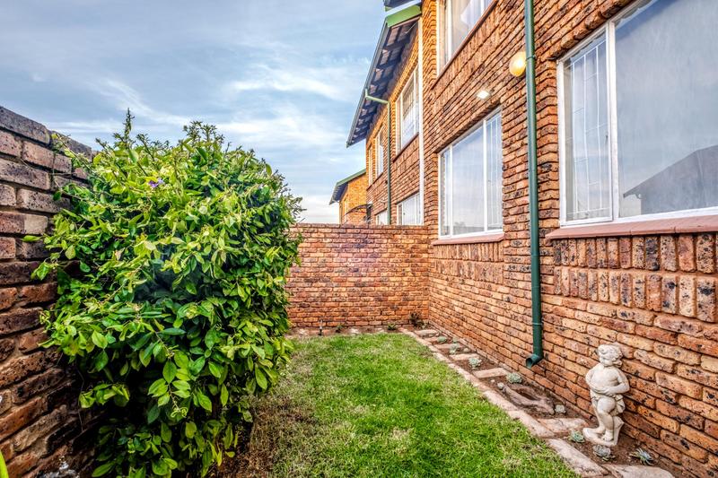 To Let 3 Bedroom Property for Rent in Monument Park Gauteng