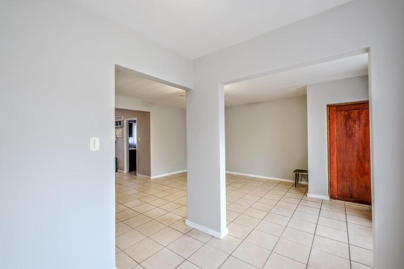 To Let 3 Bedroom Property for Rent in Monument Park Gauteng