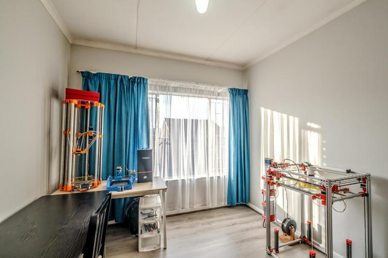 To Let 3 Bedroom Property for Rent in Monument Park Gauteng