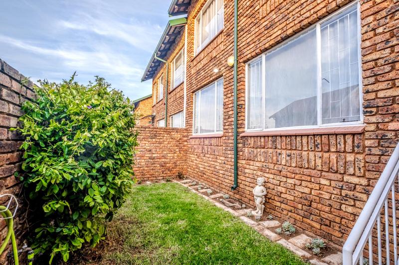 To Let 3 Bedroom Property for Rent in Monument Park Gauteng
