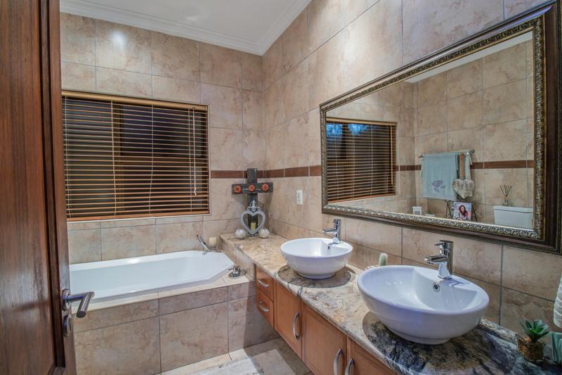 4 Bedroom Property for Sale in Midlands Estate Gauteng