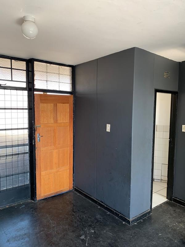 To Let 1 Bedroom Property for Rent in Hillbrow Gauteng