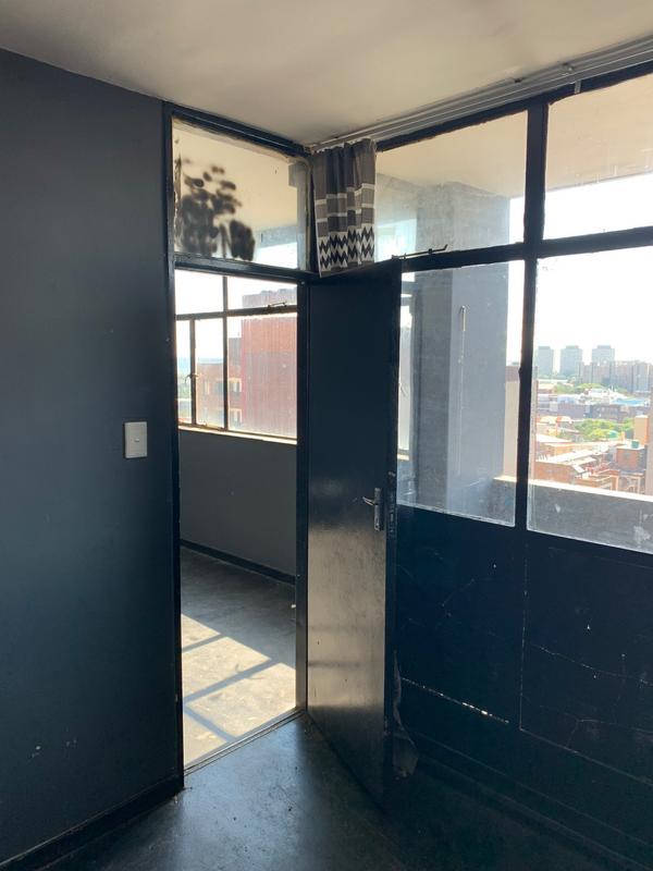 To Let 1 Bedroom Property for Rent in Hillbrow Gauteng