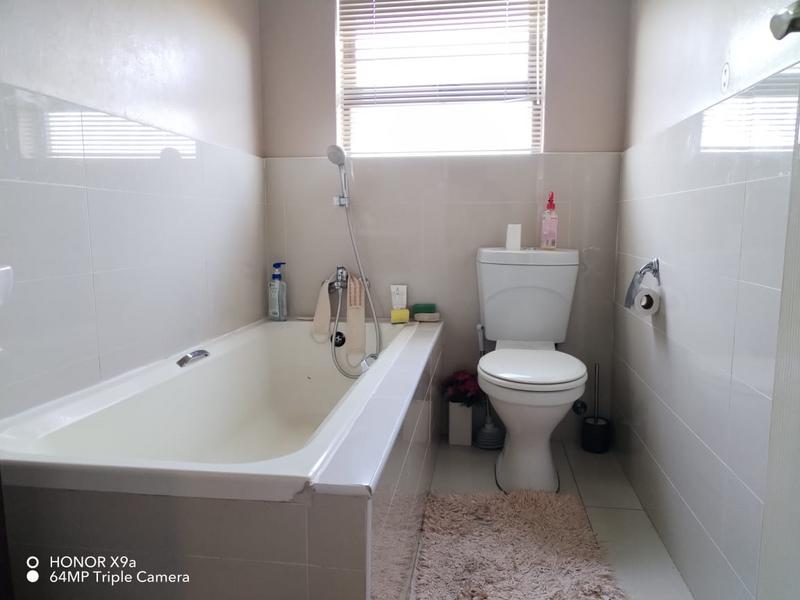 To Let 3 Bedroom Property for Rent in Fairlead Gauteng