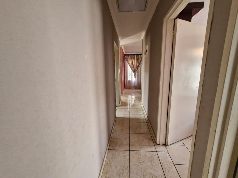 To Let 3 Bedroom Property for Rent in Leachville Gauteng