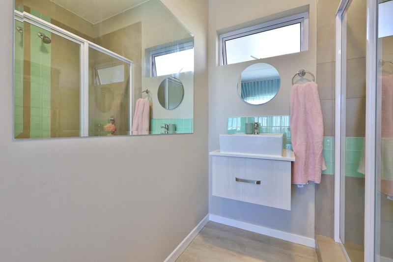 To Let 1 Bedroom Property for Rent in Paulshof Gauteng
