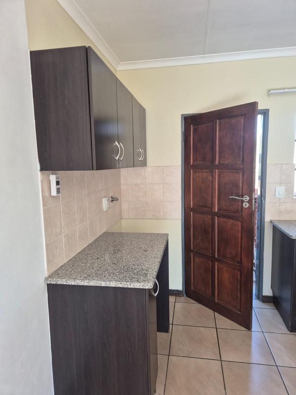 To Let 2 Bedroom Property for Rent in Meyerton Central Gauteng