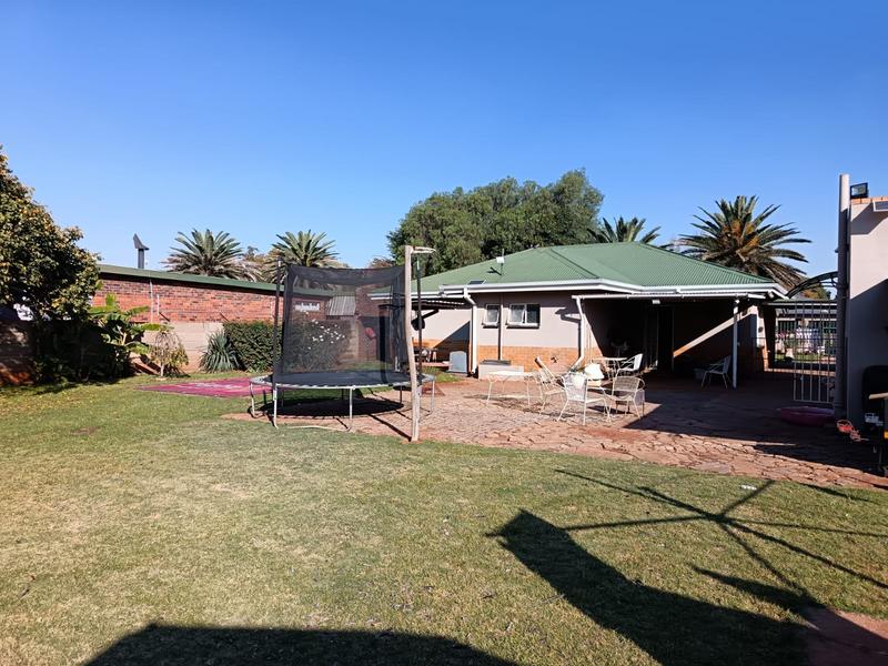 3 Bedroom Property for Sale in Meyerton Central Gauteng