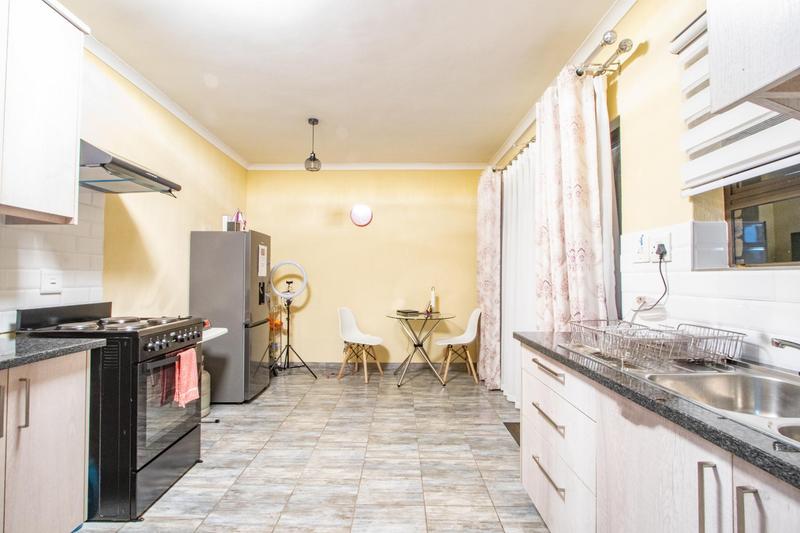 12 Bedroom Property for Sale in Kyalami Ah Gauteng