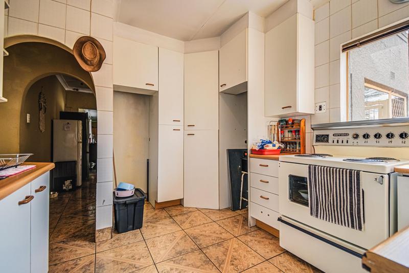 3 Bedroom Property for Sale in Verwoerdpark Gauteng