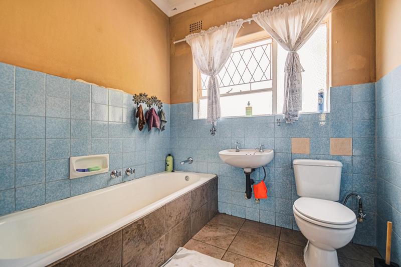 3 Bedroom Property for Sale in Verwoerdpark Gauteng