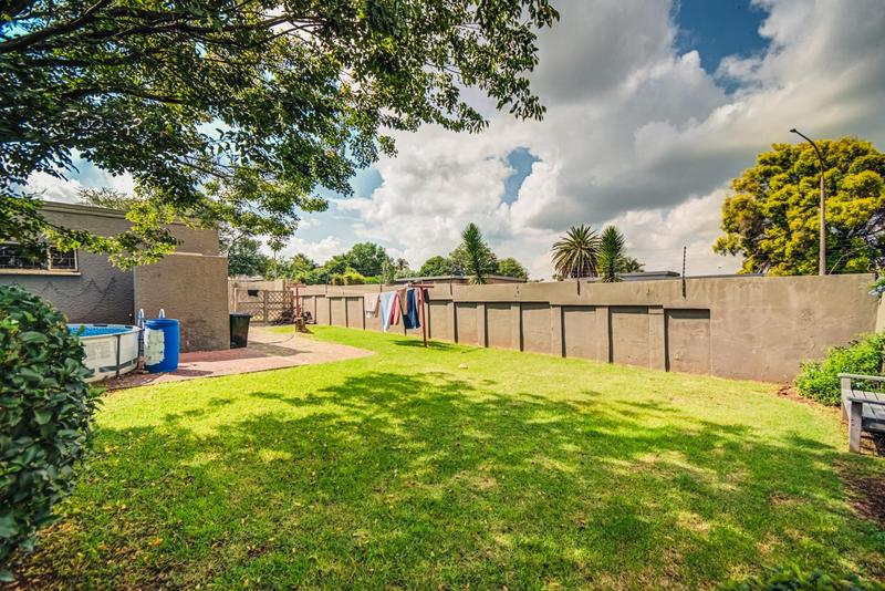 3 Bedroom Property for Sale in Verwoerdpark Gauteng