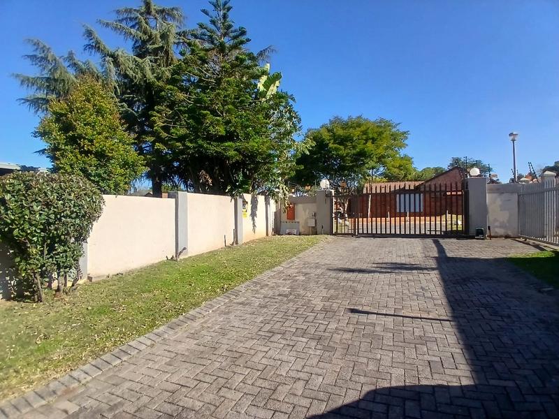 3 Bedroom Property for Sale in Noordwyk Gauteng