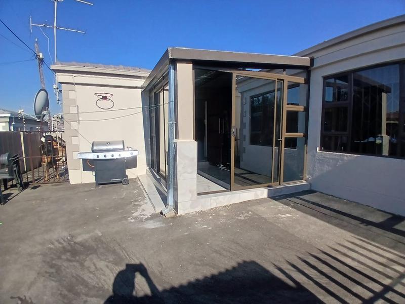 3 Bedroom Property for Sale in Noordwyk Gauteng