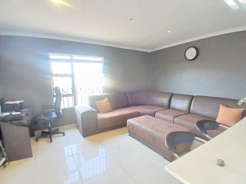 3 Bedroom Property for Sale in Noordwyk Gauteng