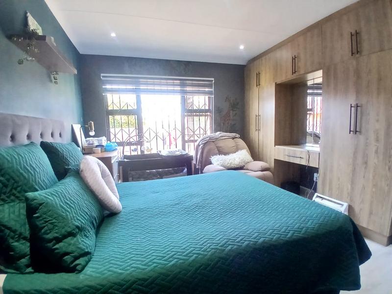 3 Bedroom Property for Sale in Noordwyk Gauteng