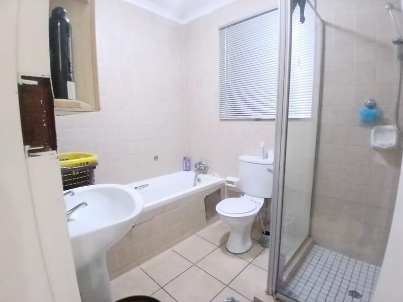 3 Bedroom Property for Sale in Noordwyk Gauteng