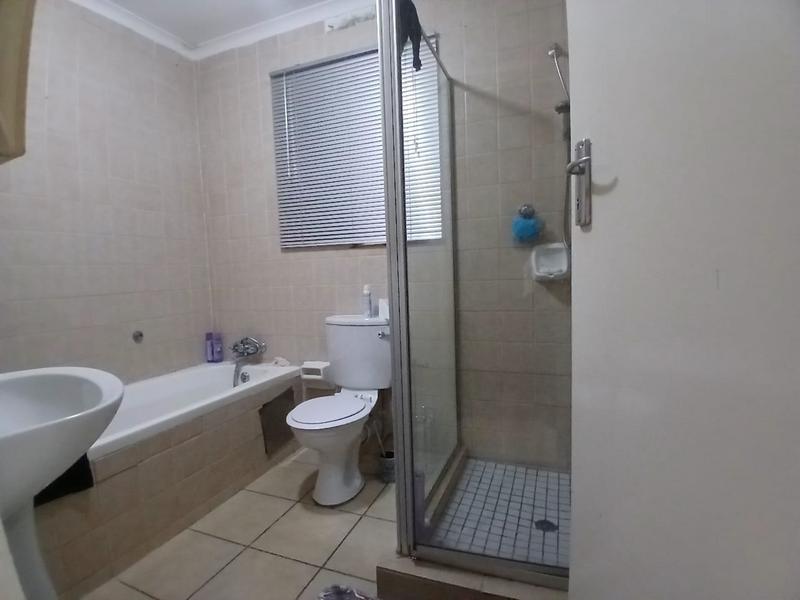 3 Bedroom Property for Sale in Noordwyk Gauteng